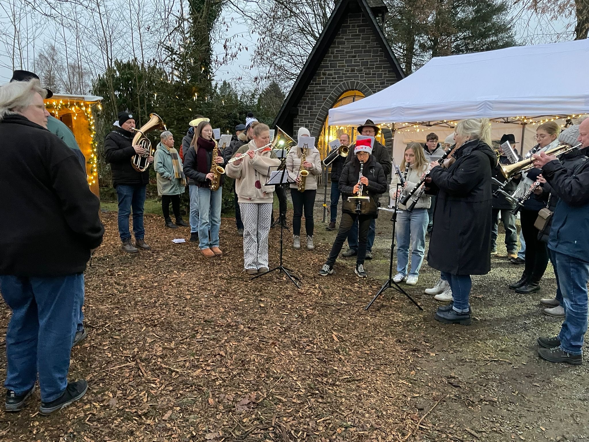 25-12-27 12-15-24 63